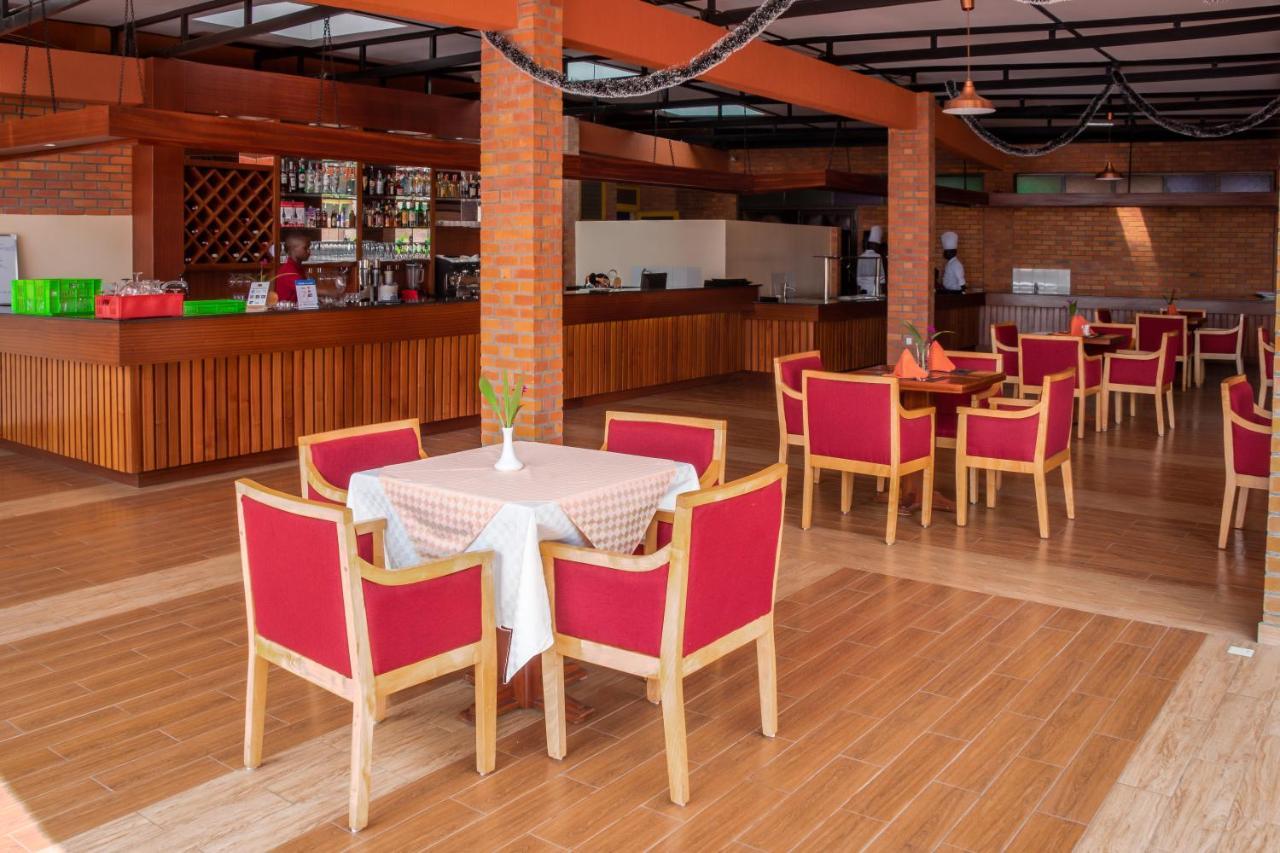 Sainte Famille Hotel Kigali Bagian luar foto
